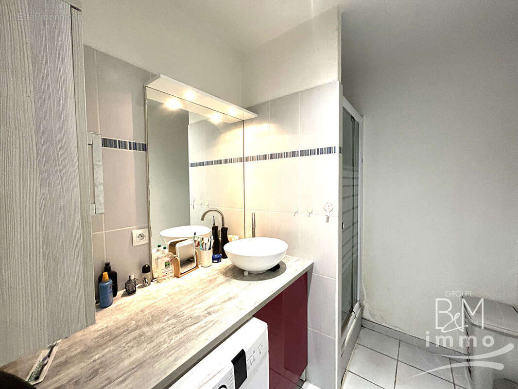 Appartement à TOSSE