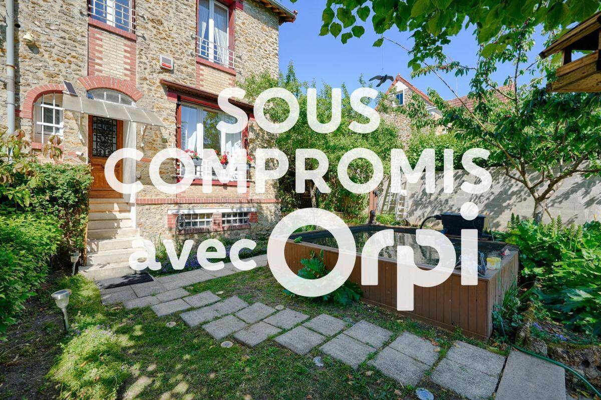 Maison à CROSNE