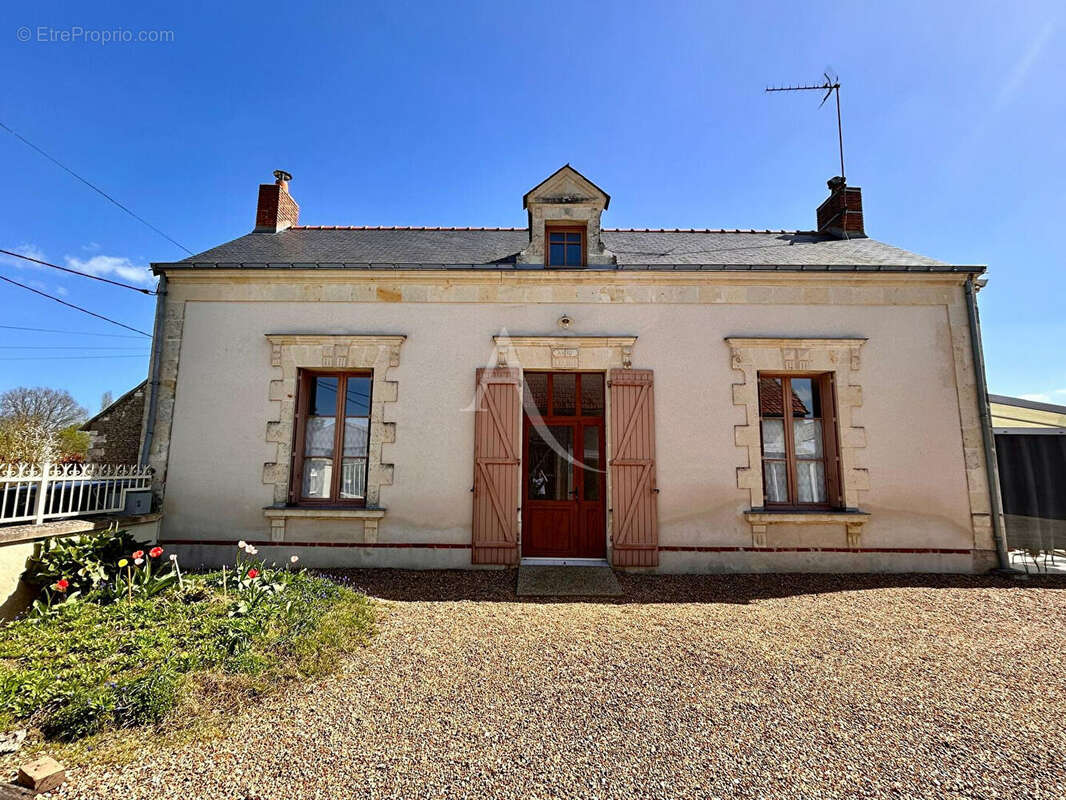 Maison à BRISSAC-QUINCE