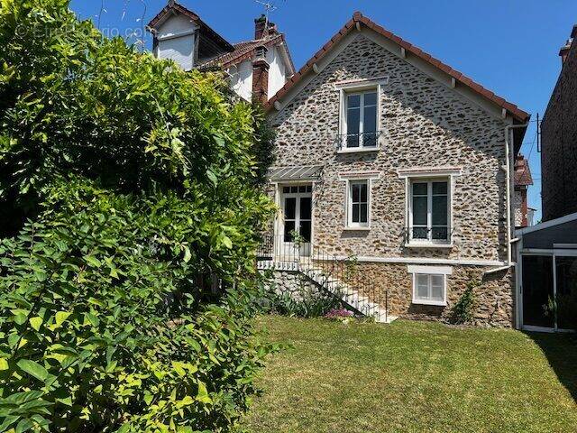 Maison à MELUN