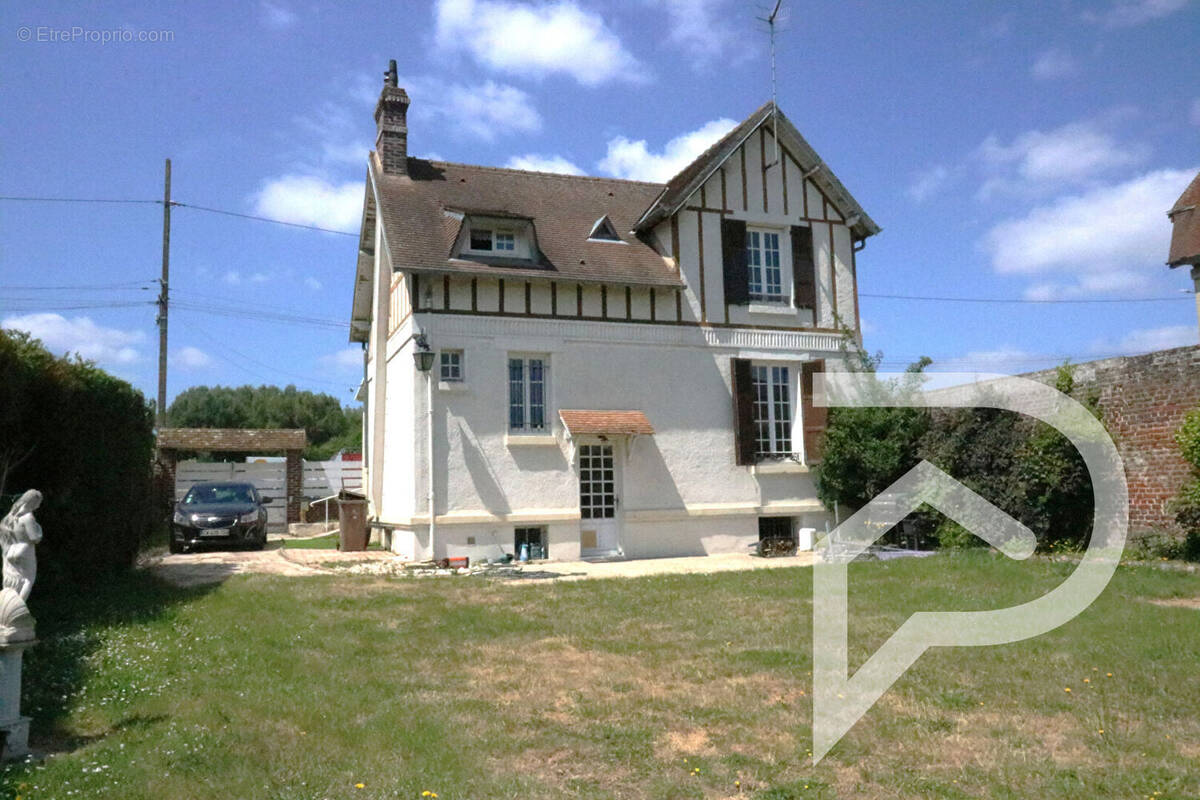Maison à CLAIROIX