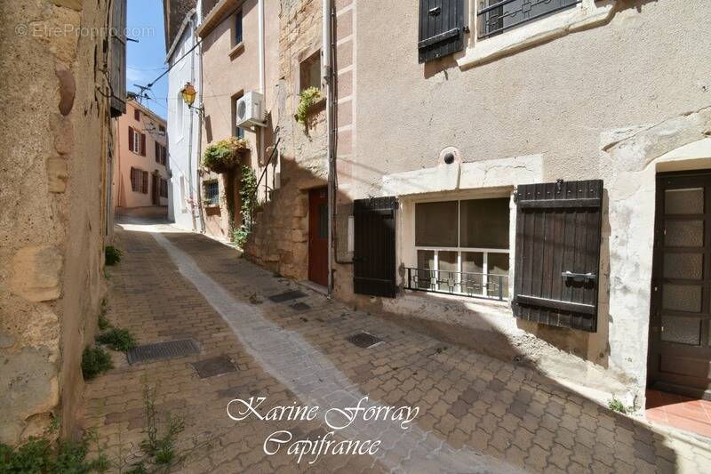 Maison à QUARANTE
