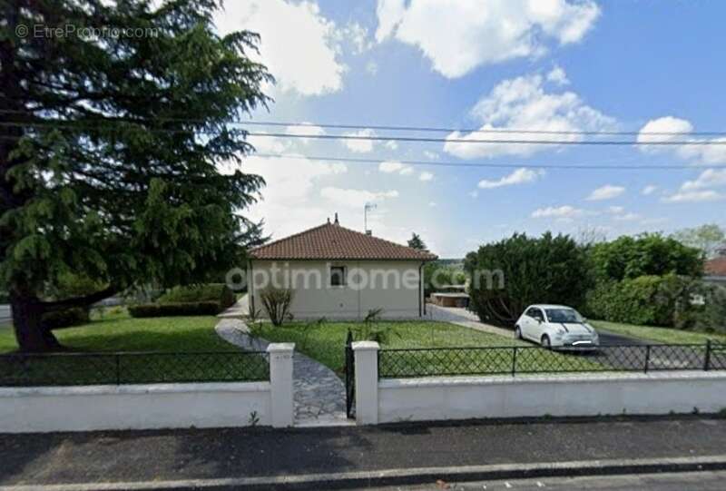 Maison à TOUVRE