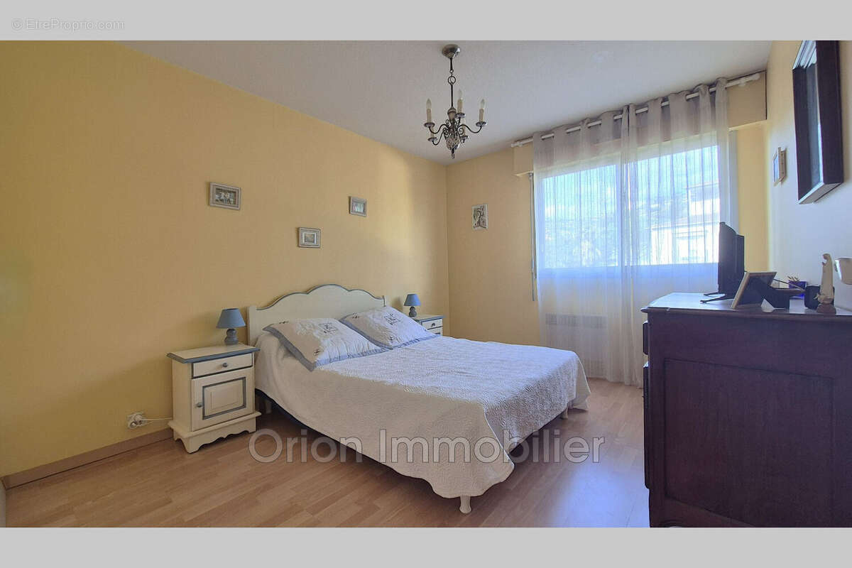 Appartement à MANDELIEU-LA-NAPOULE
