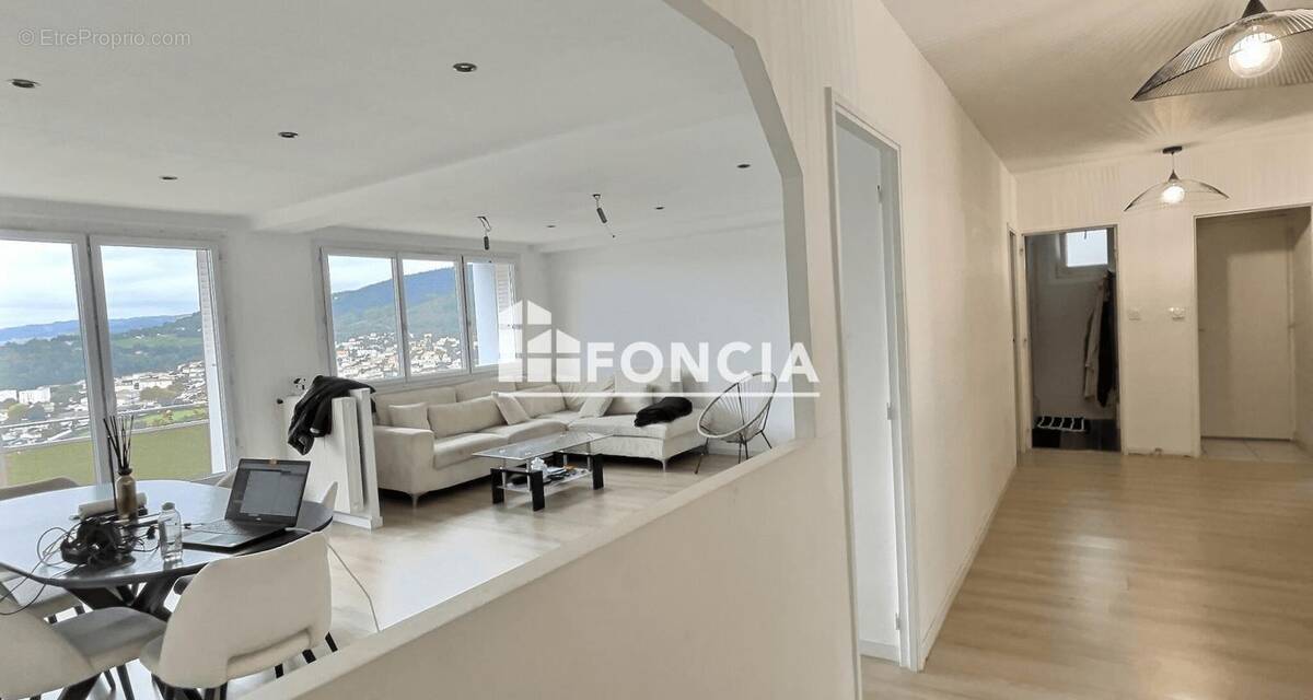 Appartement à FIRMINY