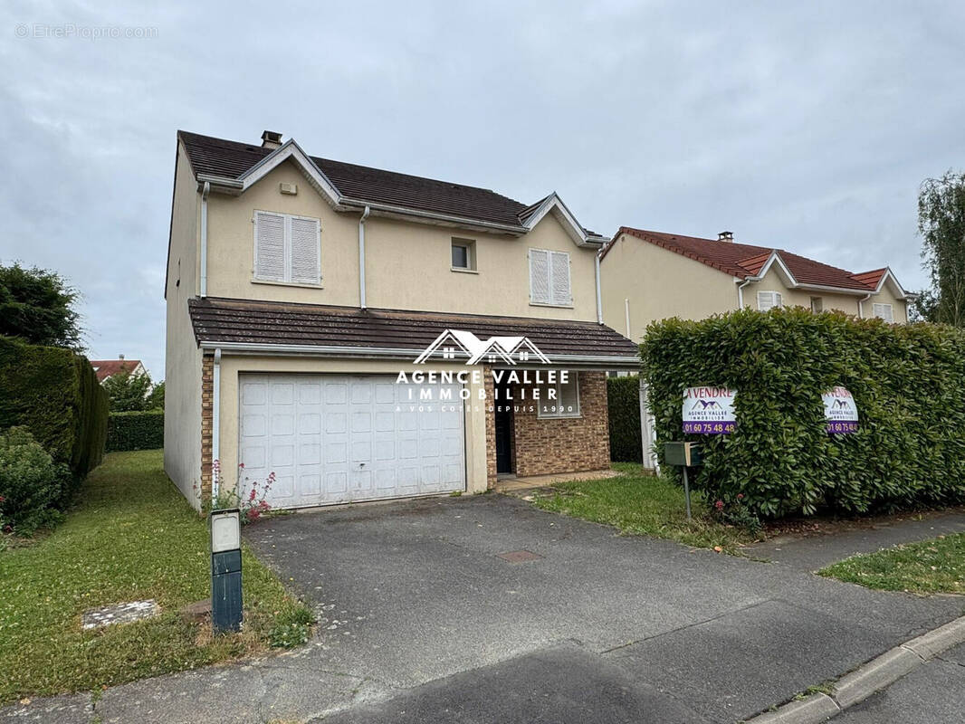 Maison à SAINT-GERMAIN-LES-CORBEIL