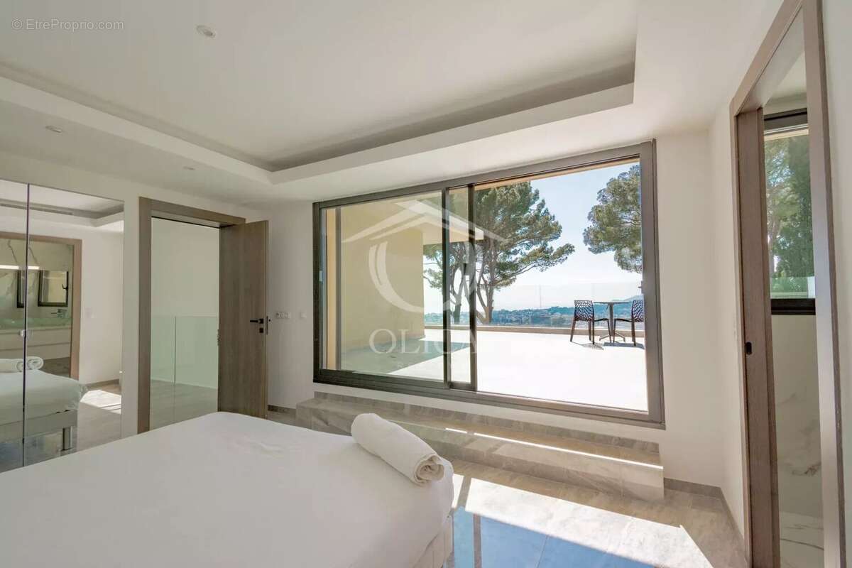 Maison à MOUGINS