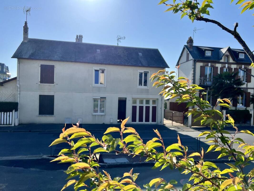 Maison à BLONVILLE-SUR-MER