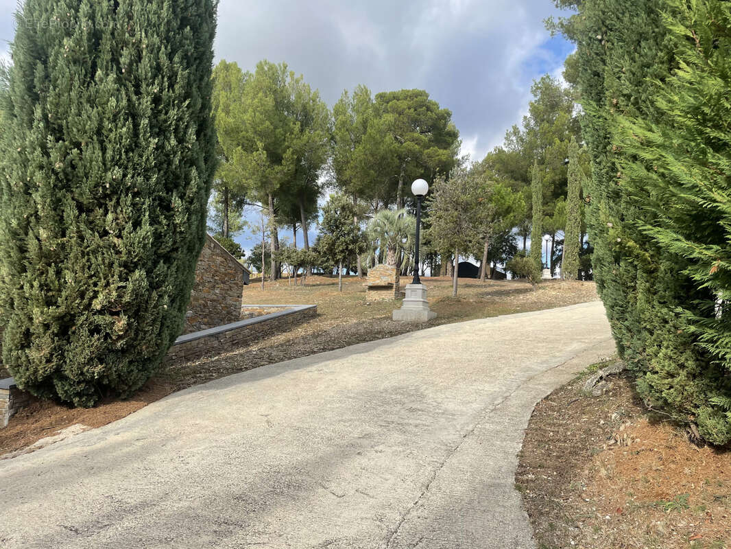 Maison à LE CASTELLET