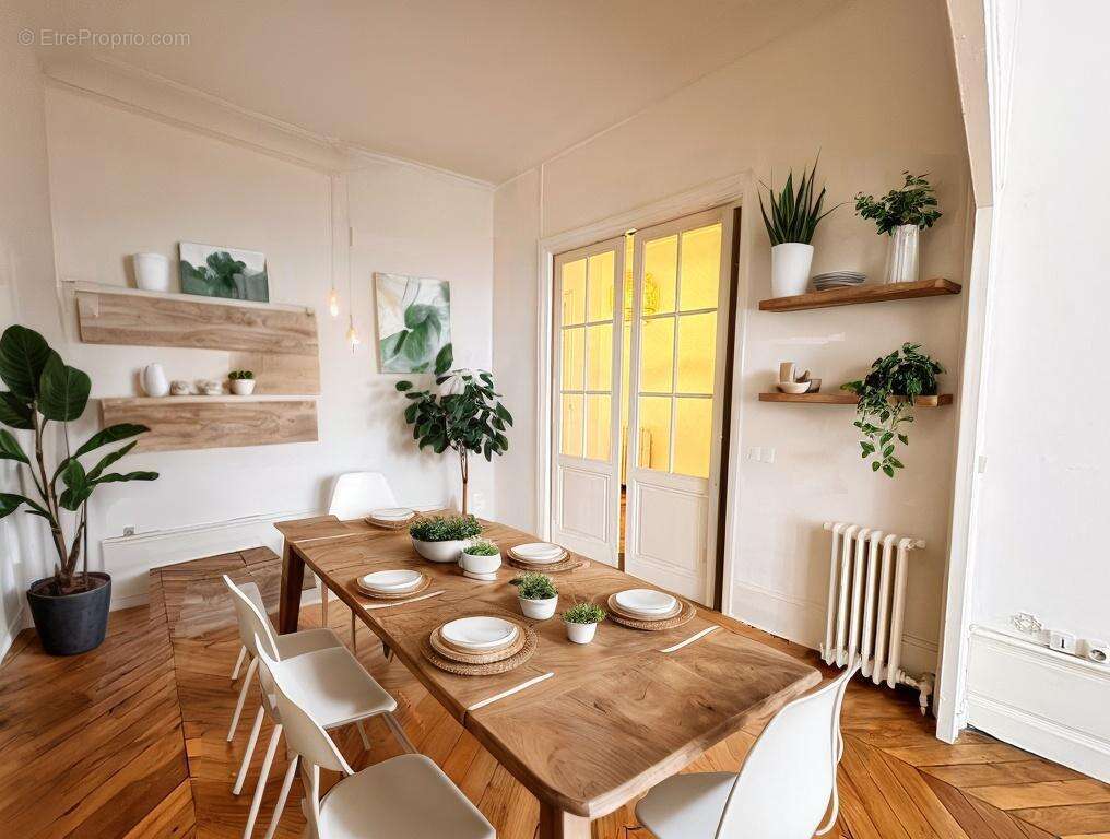   - Appartement à LYON-6E