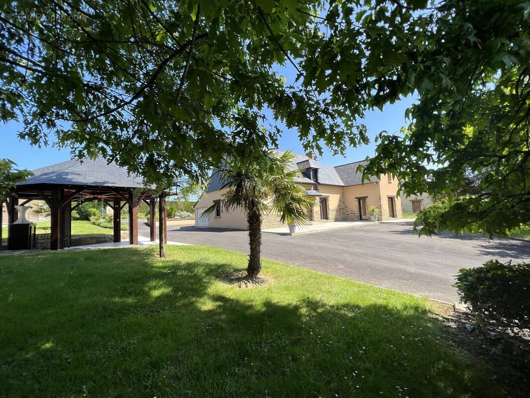 Maison à CHATEAUGIRON