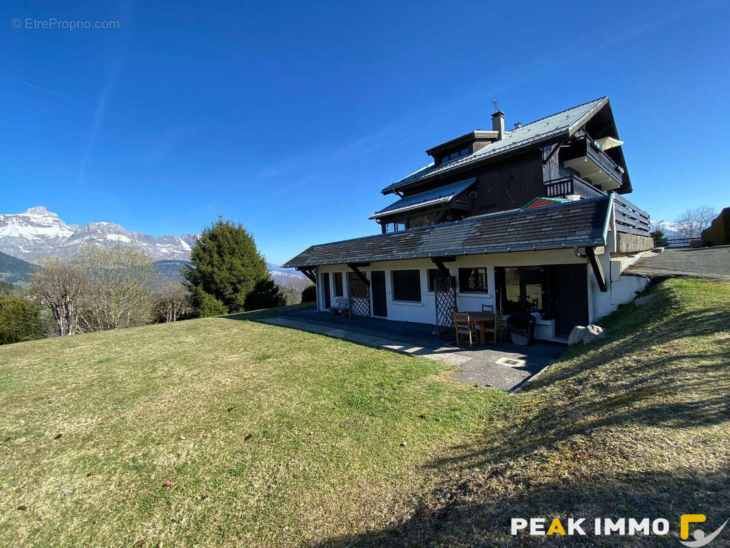 Appartement à COMBLOUX