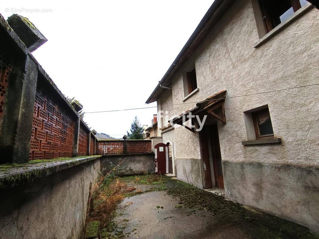Appartement à THIERS
