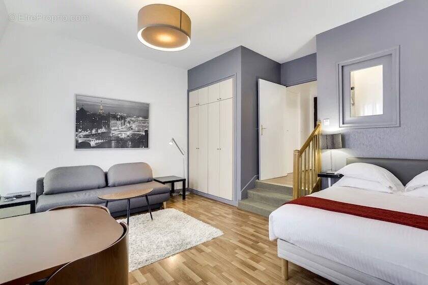 Appartement à PARIS-3E