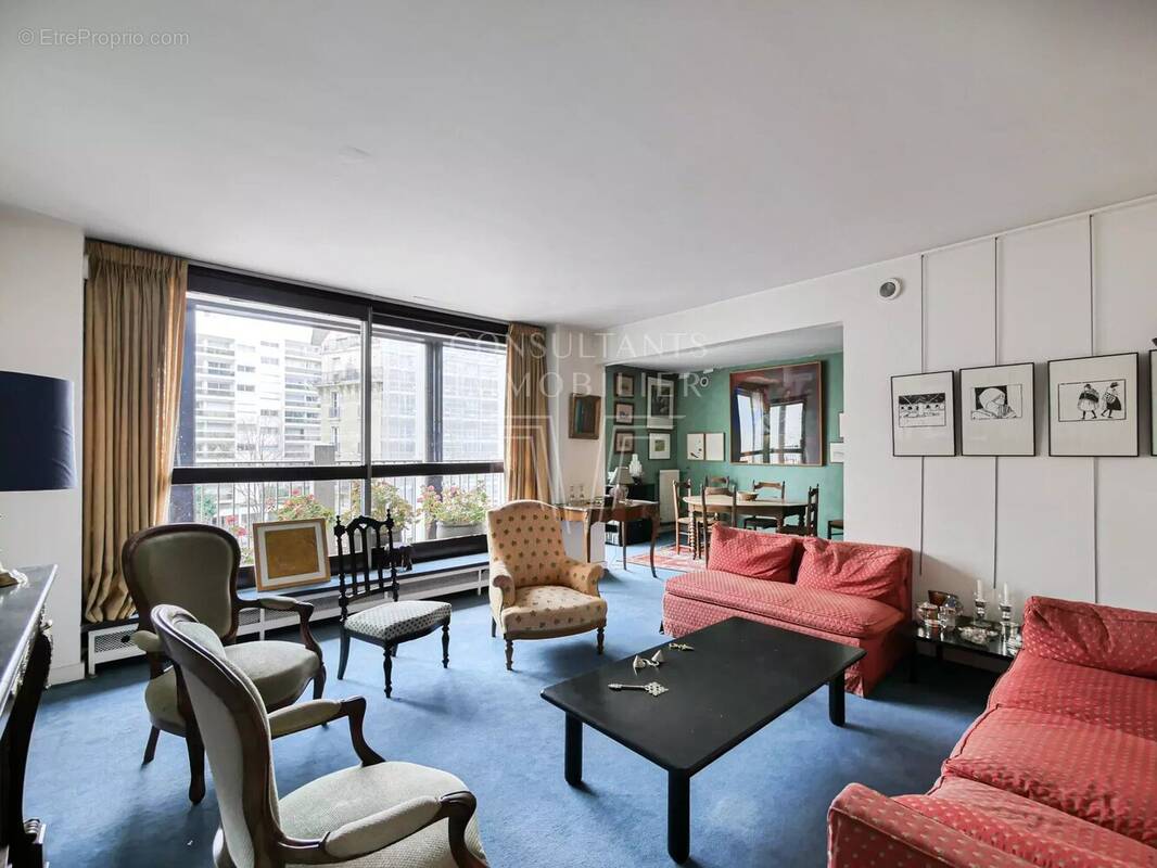 Appartement à PARIS-15E