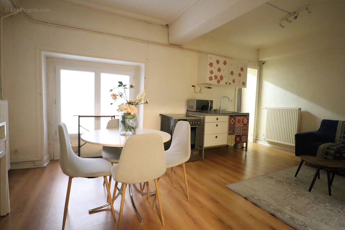Appartement à LYON-1E