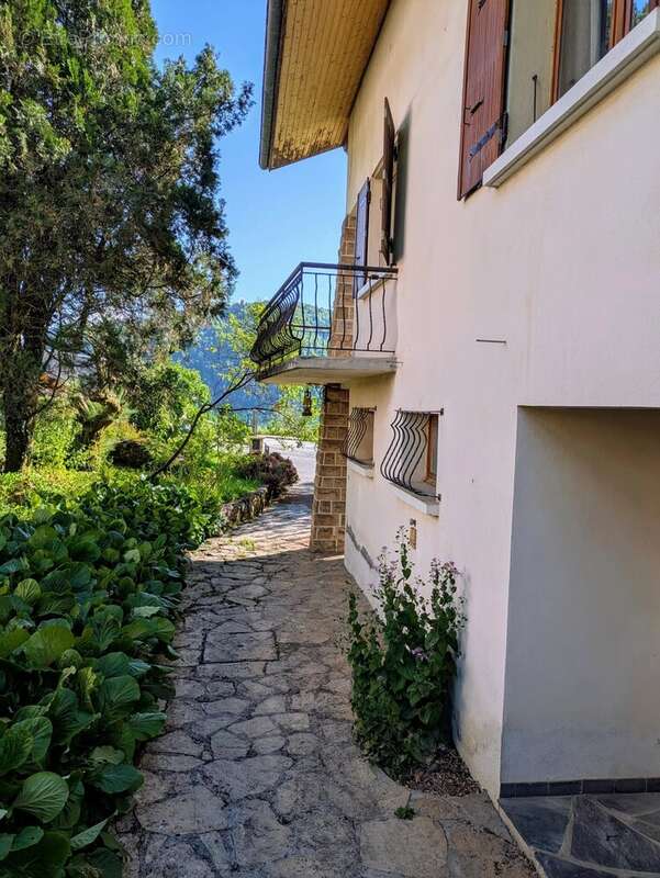 Maison à UGINE