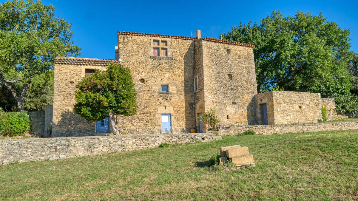 Maison à CUCURON