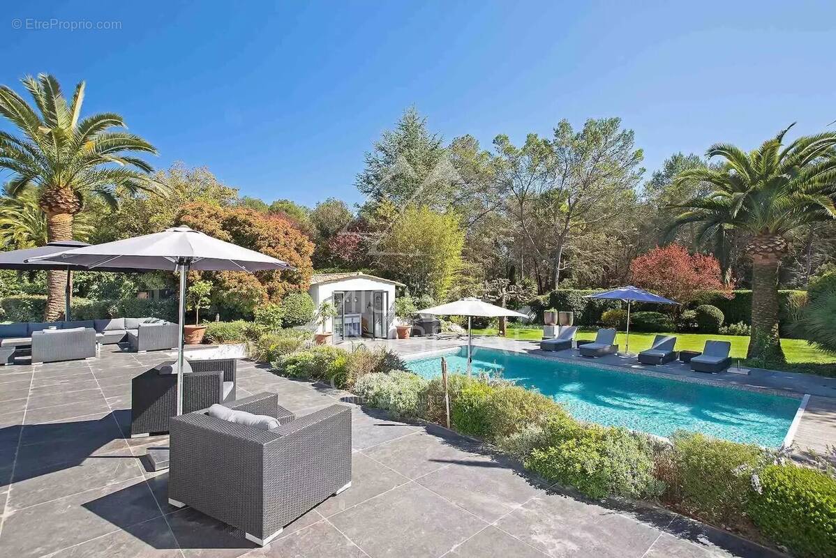 Maison à MOUGINS
