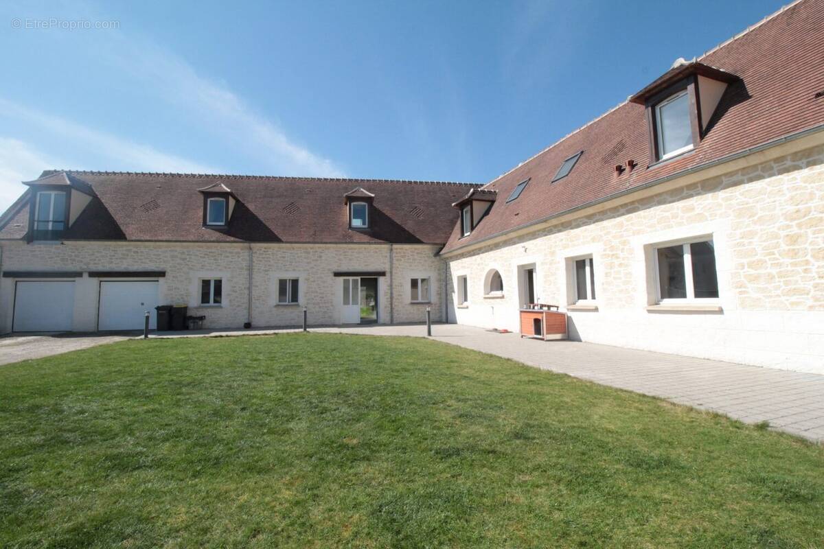 Maison à COMPIEGNE
