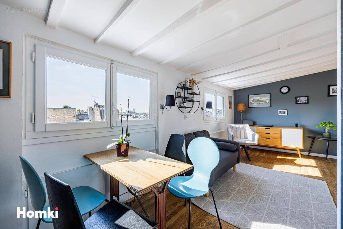 Appartement à PARIS-17E
