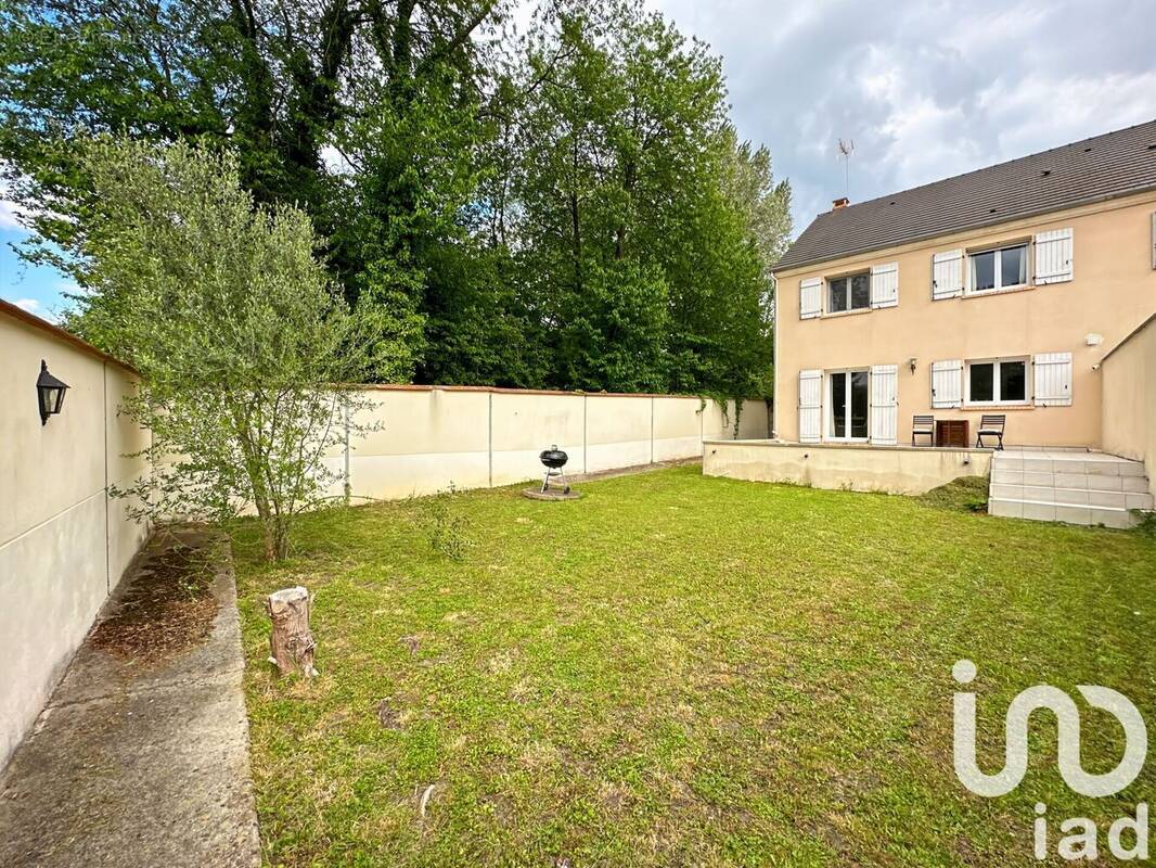 Photo 1 - Maison à MENNECY