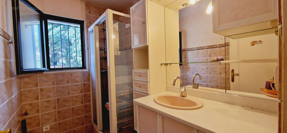 Appartement à DIEULEFIT