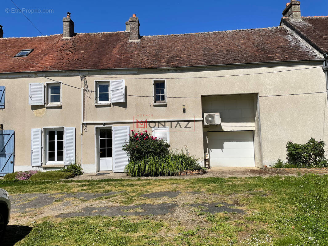 Maison à CHOISY-EN-BRIE
