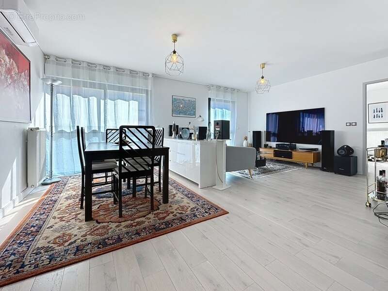 Appartement à CRAPONNE