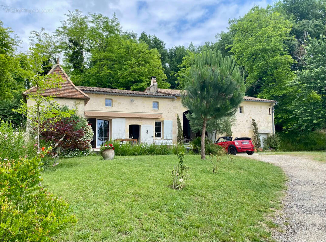 Maison à SAINT-EMILION
