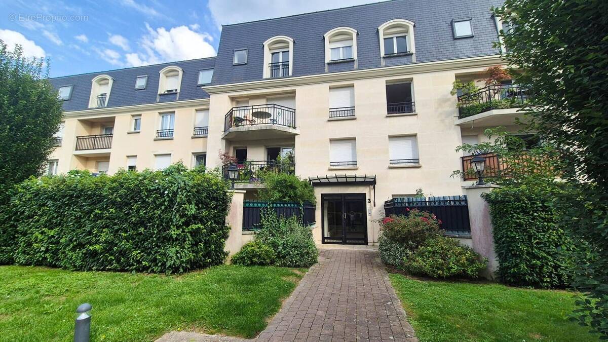 Appartement à MAGNY-LE-HONGRE