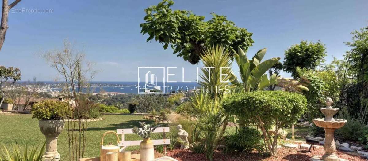 Maison à ANTIBES