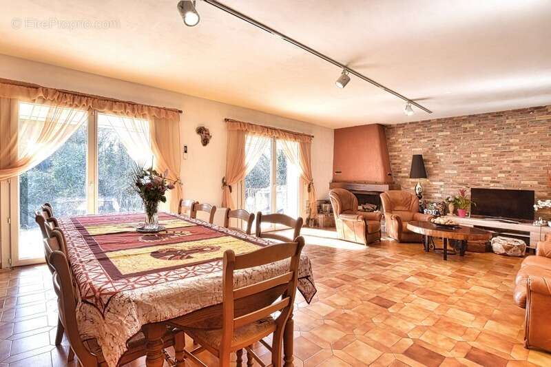 Maison à LE BOSC