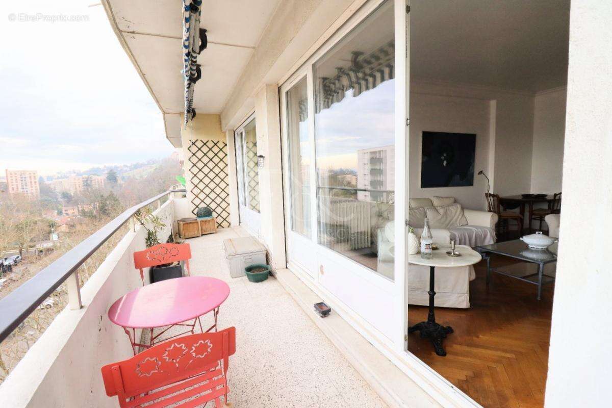 Appartement à SAINTE-FOY-LES-LYON