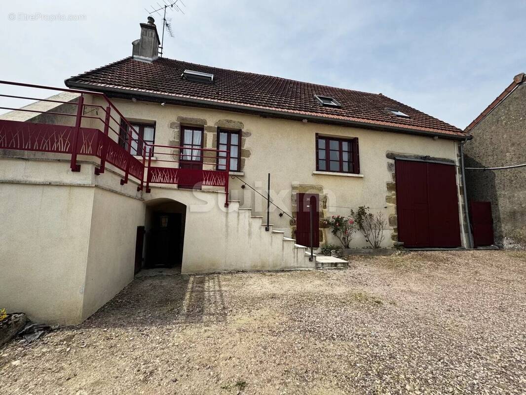 Maison à VEZELAY