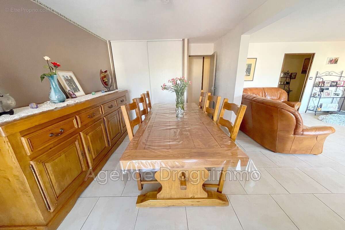 Appartement à DRAGUIGNAN