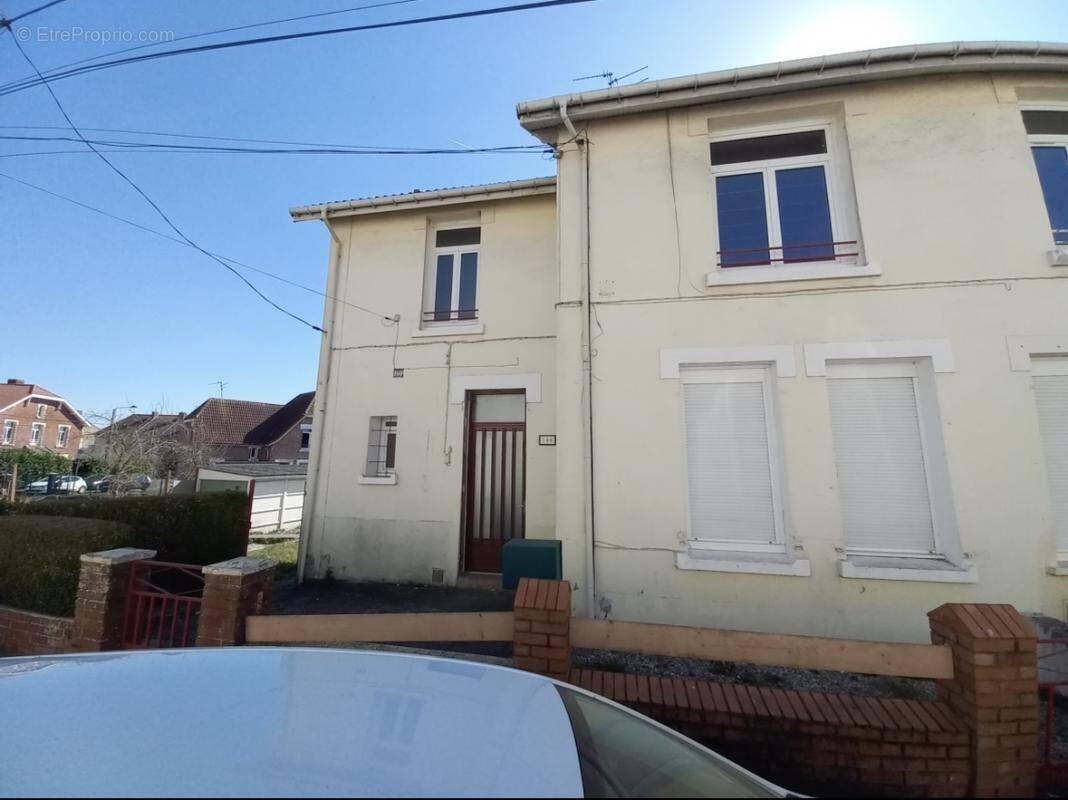 Maison à COURCELLES-LES-LENS
