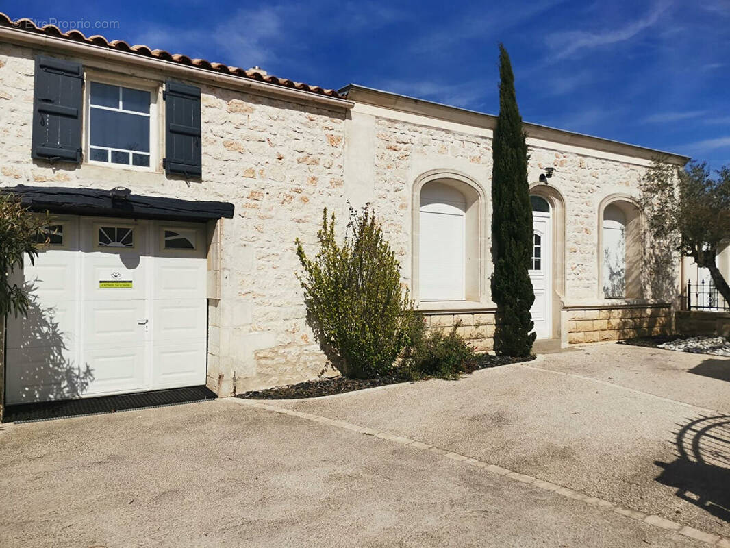 Maison à ECHILLAIS