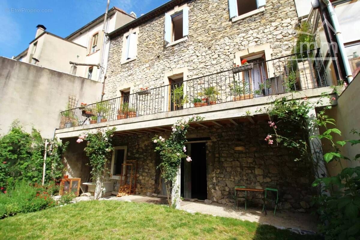 Maison à AXAT