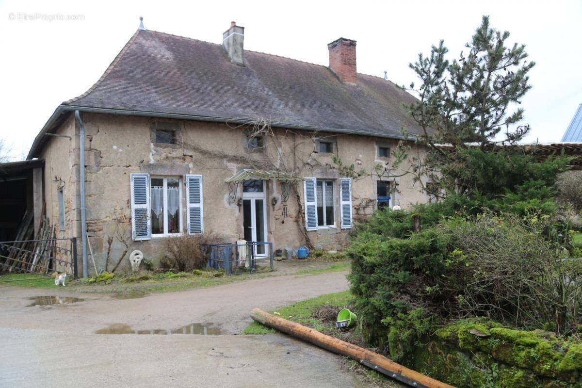 Maison à LA COMELLE
