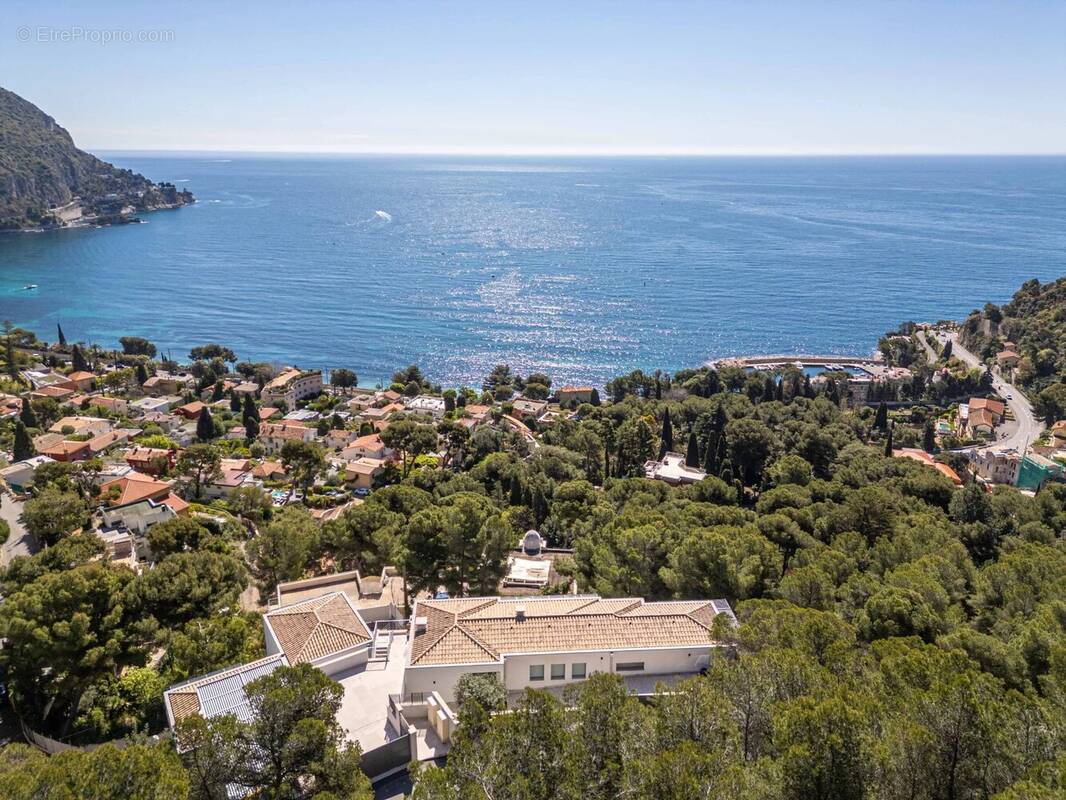 Maison à EZE