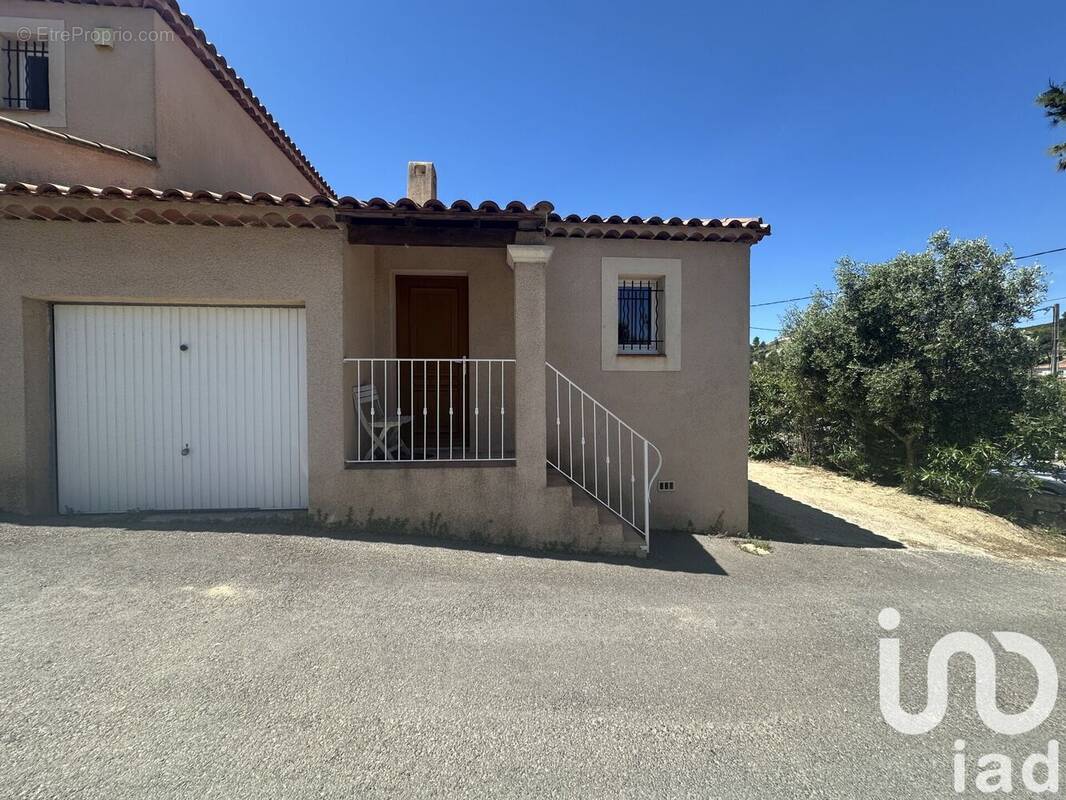 Photo 1 - Maison à ENSUES-LA-REDONNE