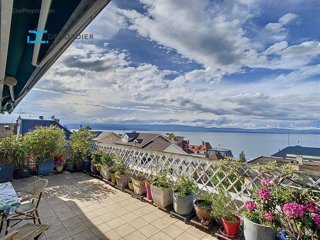 Appartement à EVIAN-LES-BAINS