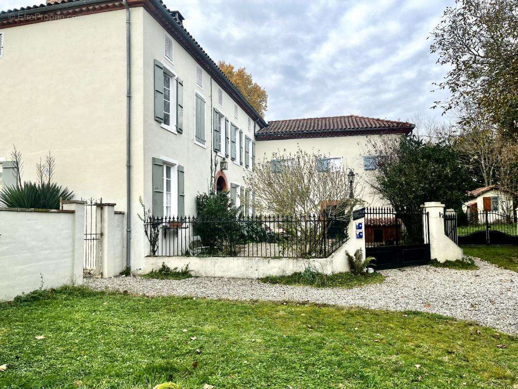 Maison à CARLA-BAYLE