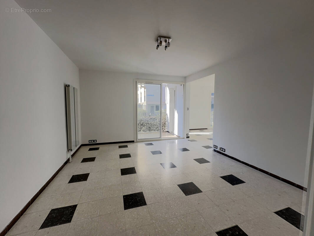 Appartement à NIMES