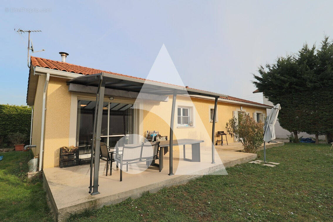 Maison à LA BOISSE