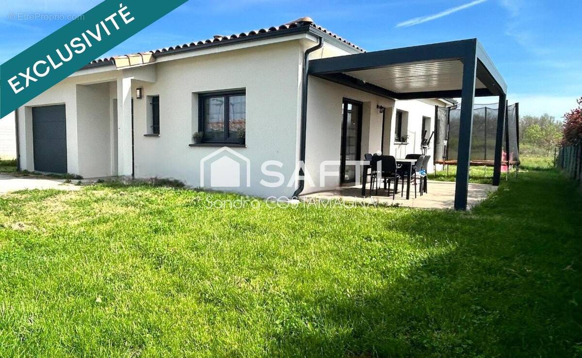 Photo 1 - Maison à MONTBARTIER