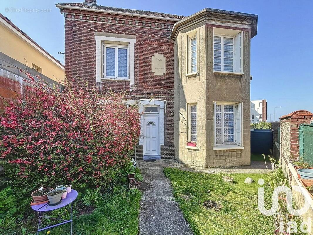 Photo 1 - Maison à LE PETIT-QUEVILLY