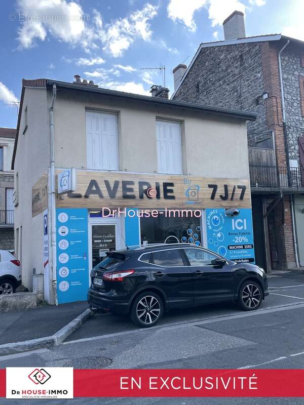 Appartement à UNIEUX