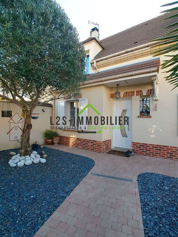 Maison à BEAUMONT-SUR-OISE